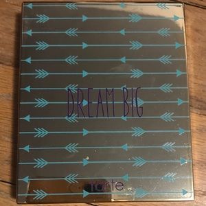 Dream Big Tarte eyeshadow pallet